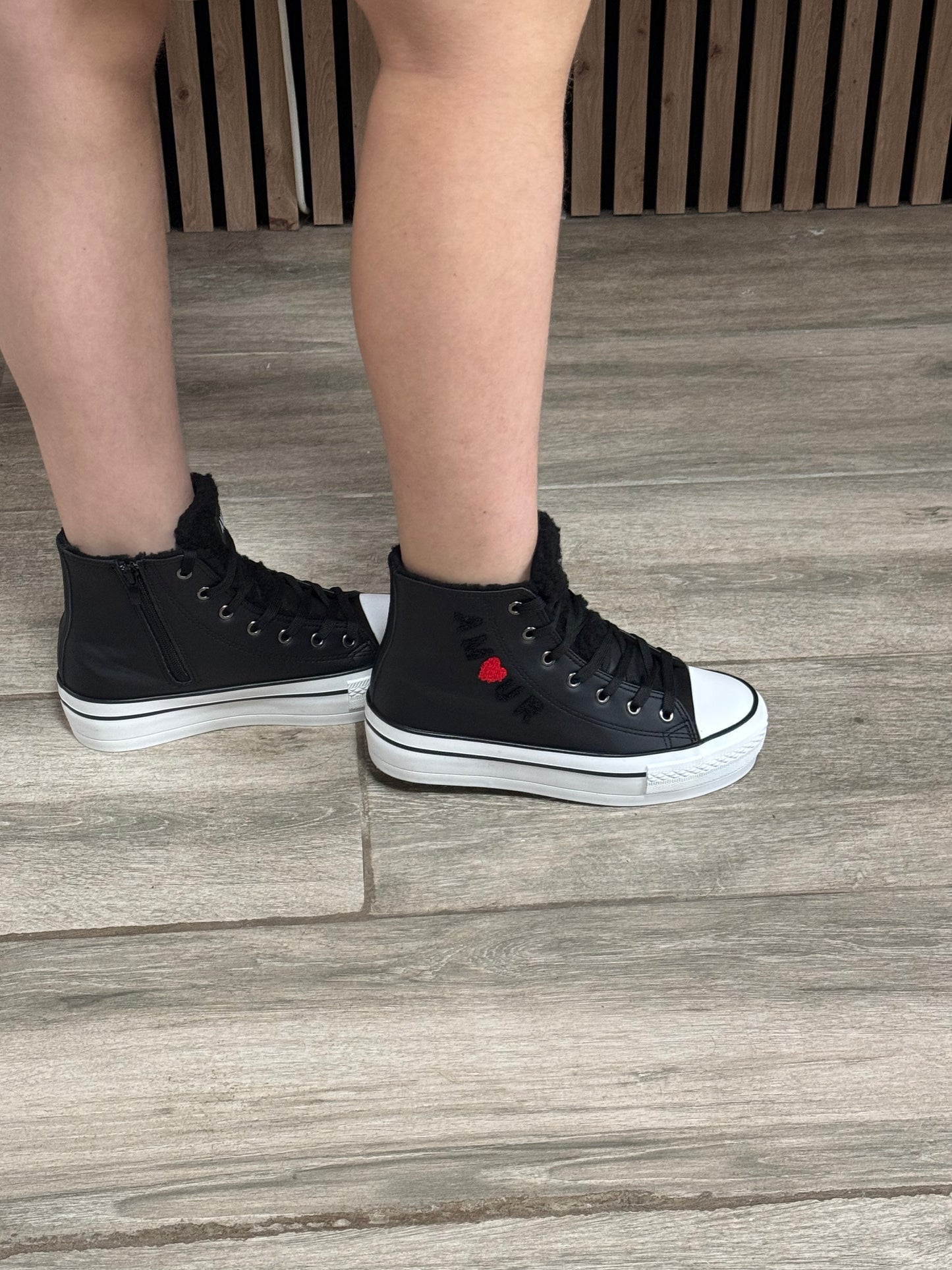 Baskets ''PEPITA''